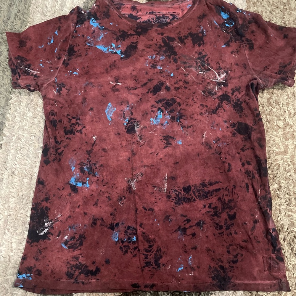 Robin's Jean Tie-Dye T-Shirt - Maroon and Blue